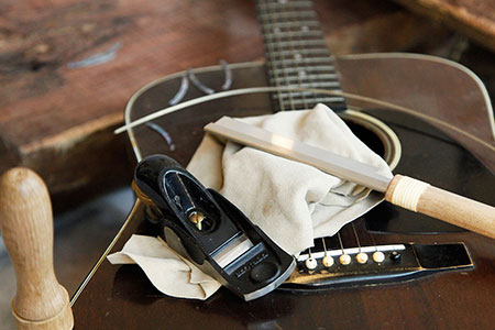 Gitarrenreparatur Set von FSH, Hubert Rumohr, Gitarrenreparatur Hamburg